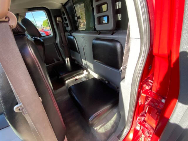 2006 Mitsubishi Raider Duro Cross V8