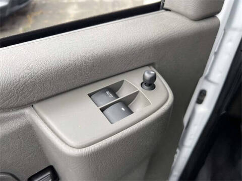 2023 Chevrolet Express 2500