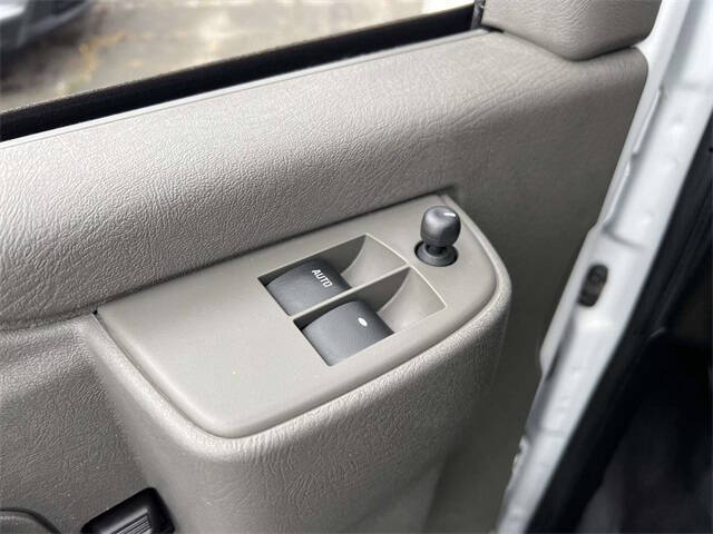 2023 Chevrolet Express 2500