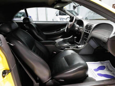 2002 Ford Mustang GT Deluxe