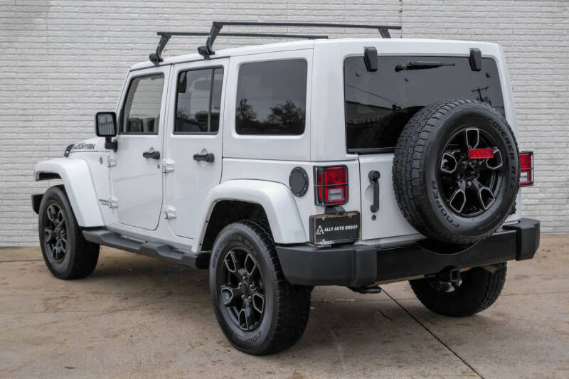 2017 Jeep Wrangler Unlimited Smoky Mountain