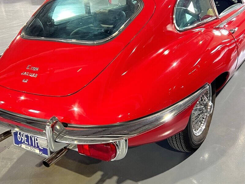 1969 Jaguar E-Type 11