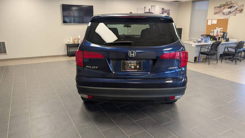 2017 Honda Pilot EX
