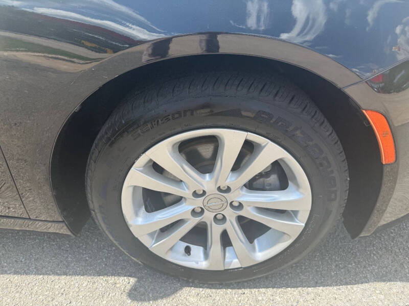 2016 Chrysler 200 Limited Platinum