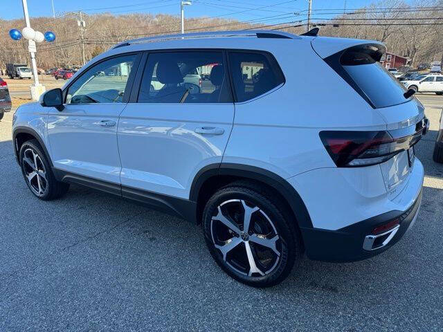 2026 Volkswagen Taos SEL 4Motion