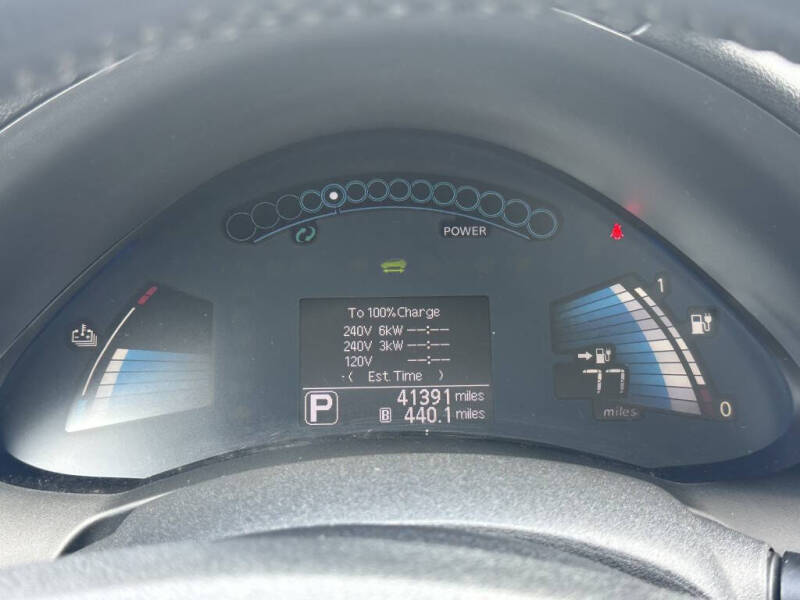 2015 Nissan LEAF S
