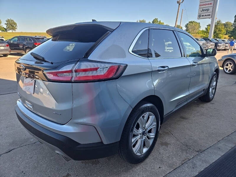 2022 Ford Edge Titanium