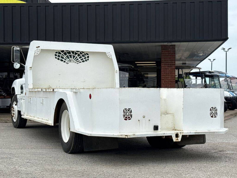 2000 Chevrolet C7500