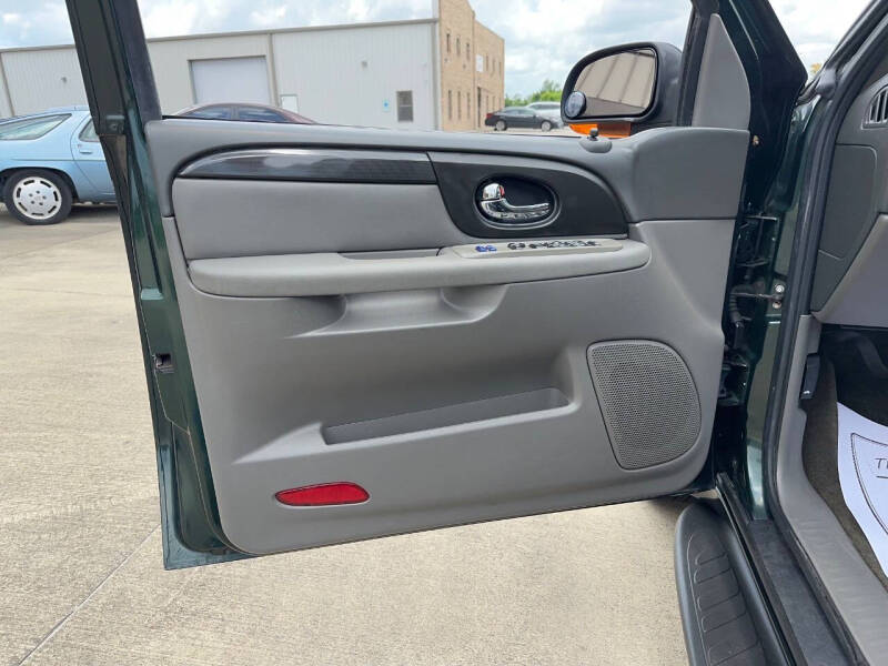 2004 GMC Envoy XUV SLT