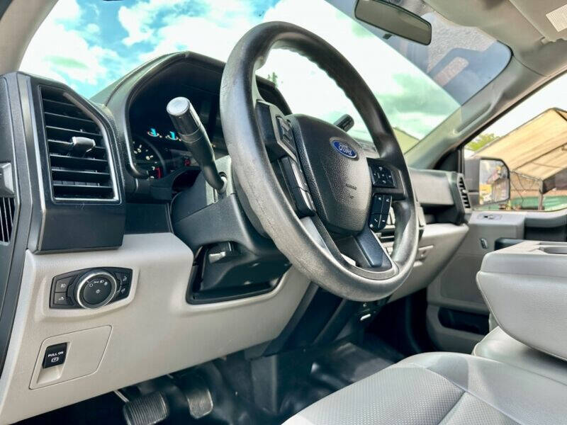2017 Ford F-150 Pickup - $17,995