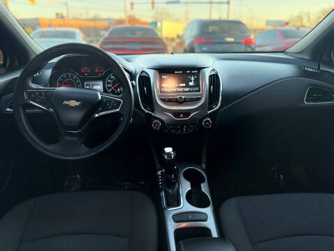 2017 Chevrolet Cruze LT Auto