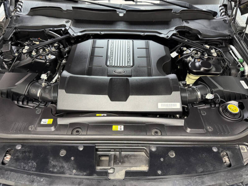 2020 Land Rover Range Rover P525 HSE