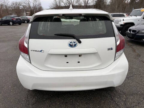 2016 Toyota Prius c Two