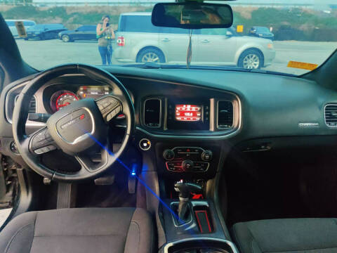 2017 Dodge Charger SE