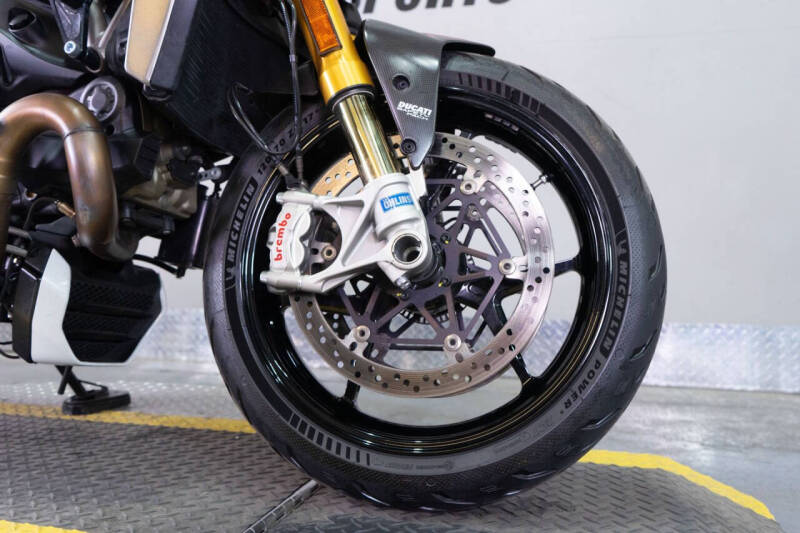 2016 Ducati Monster 1200 S