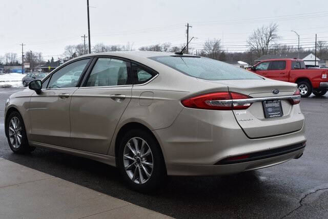 2017 Ford Fusion SE
