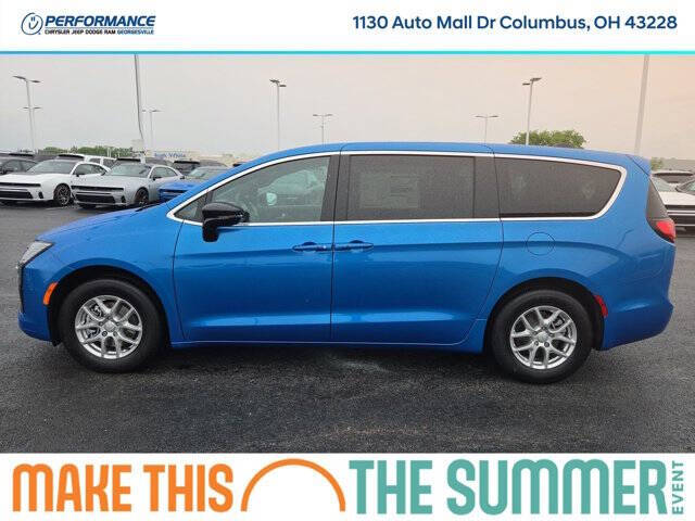 2027 Chrysler Pacifica Select