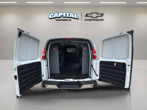 2025 Chevrolet Express 2500