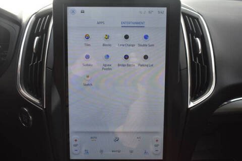 2022 Ford Edge Titanium