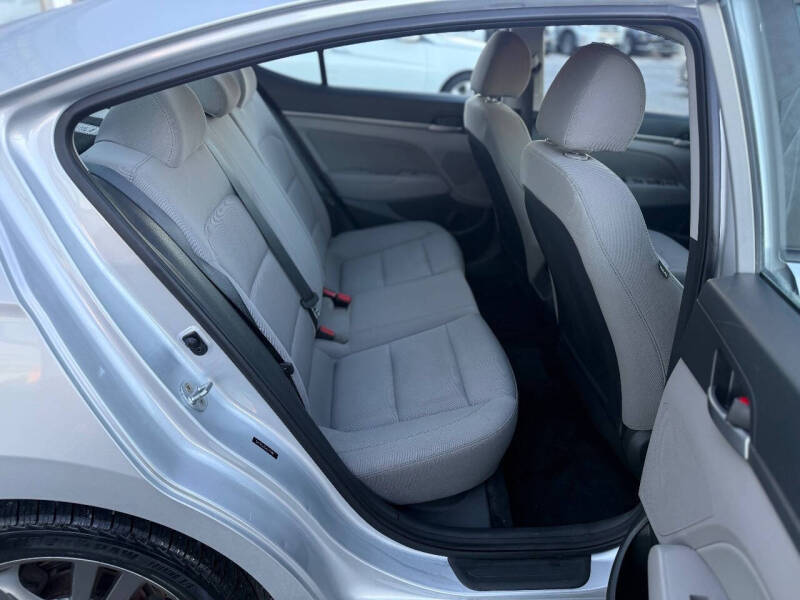 2018 Hyundai Elantra SEL