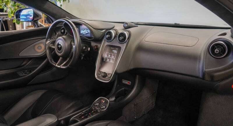 2020 McLaren 570S Spider