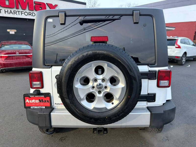 2014 Jeep Wrangler Sahara