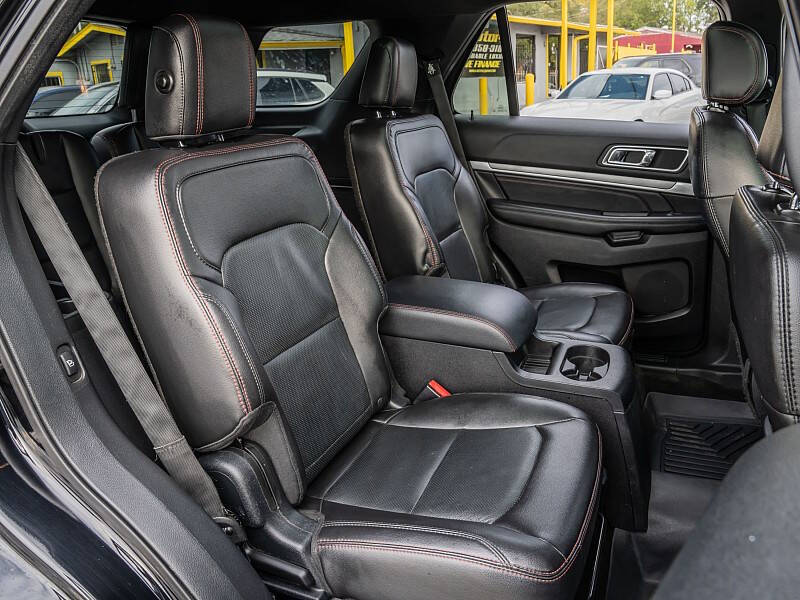 2017 Ford Explorer Sport