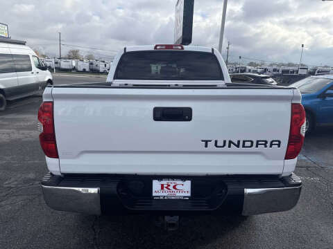 2014 Toyota Tundra SR5
