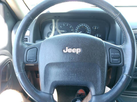 2004 Jeep Grand Cherokee Laredo
