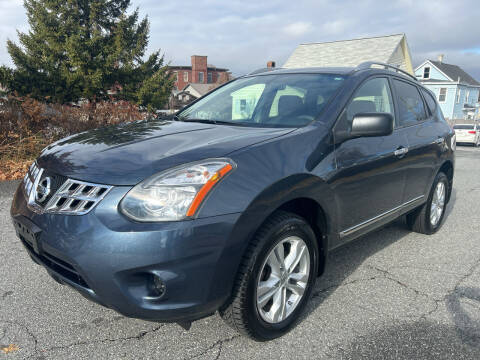 2015 Nissan Rogue Select for sale at D'Ambroise Auto Sales in Lowell MA