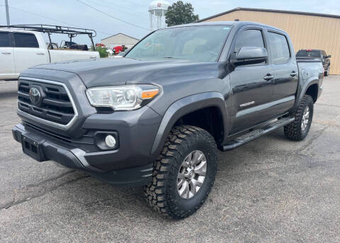 2019 Toyota Tacoma for sale at MIDTOWN MOTORS in Union City TN