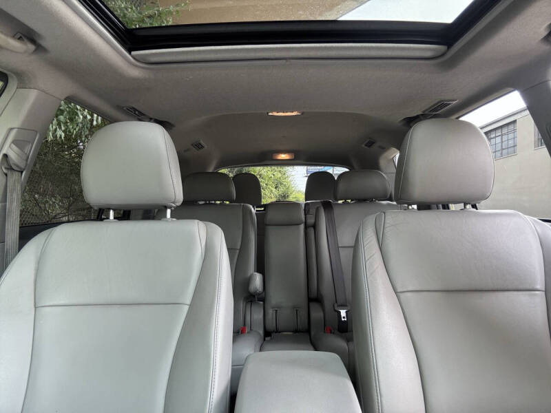 2013 Toyota Highlander SE