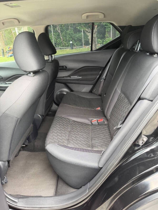 2021 Nissan Kicks S
