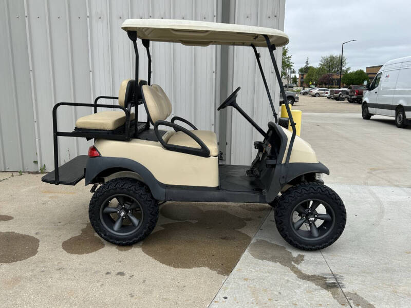 2015 Club Car Precedent