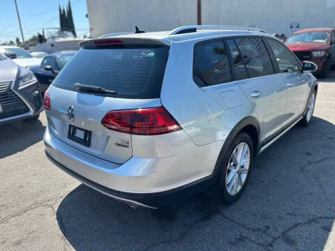 2017 Volkswagen Golf Alltrack