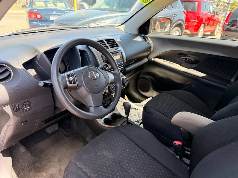 2012 Scion xD