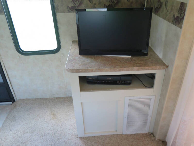 2006 Dutchmen RV Adirondack