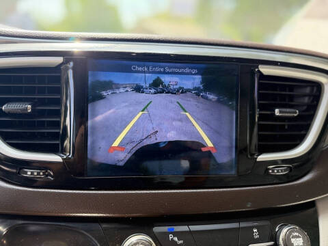 2017 Chrysler Pacifica Touring-L