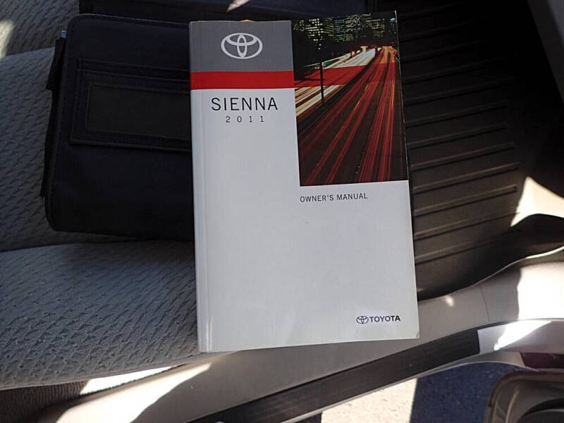 2011 Toyota Sienna