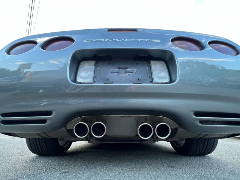 2004 Chevrolet Corvette