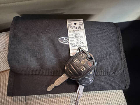 2019 Ford Taurus SEL