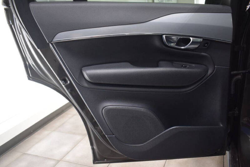 2018 Volvo XC90 T5 Momentum 7-Passenger