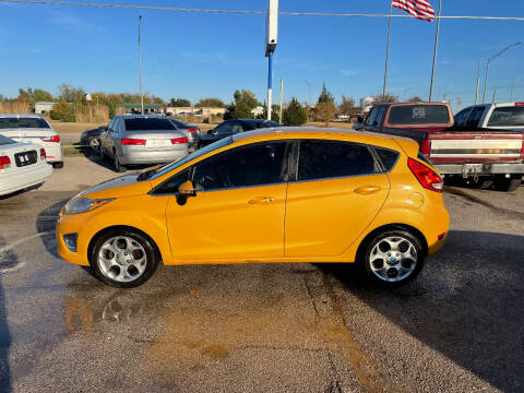2011 Ford Fiesta for sale at BUZZZ MOTORS in Moore OK