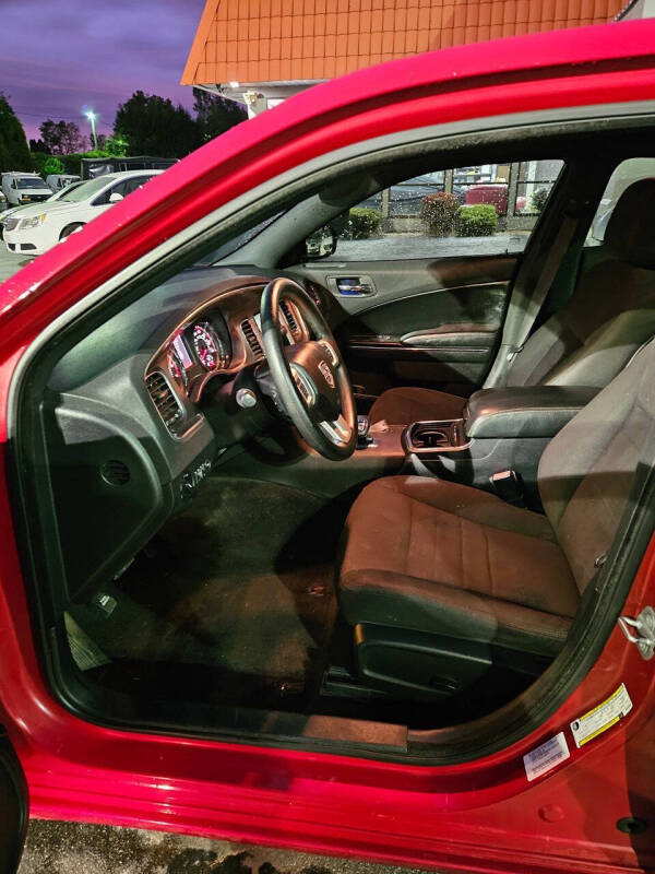 2013 Dodge Charger SE