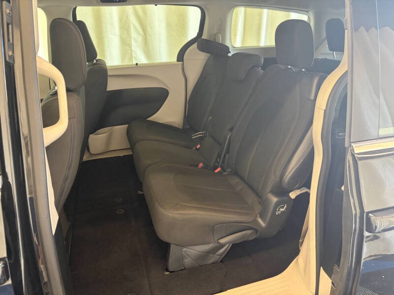 2018 Chrysler Pacifica Touring Plus