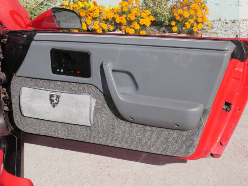 1986 Pontiac Fiero SE