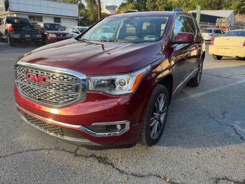 2017 GMC Acadia Denali