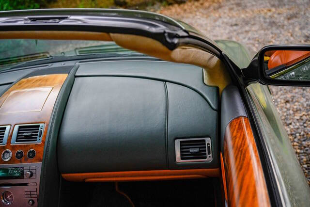 2006 Aston Martin DB9 Volante