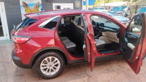 2020 Ford Escape SE