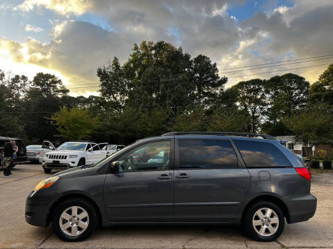 2008 Toyota Sienna CE 8-Passenger